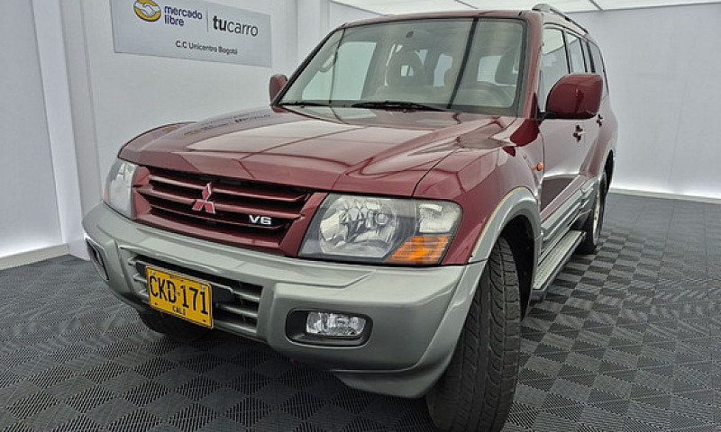 Mitsubishi Montero 3...
