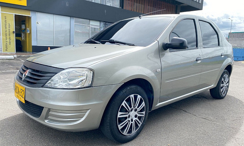 Renault Logan Famili...