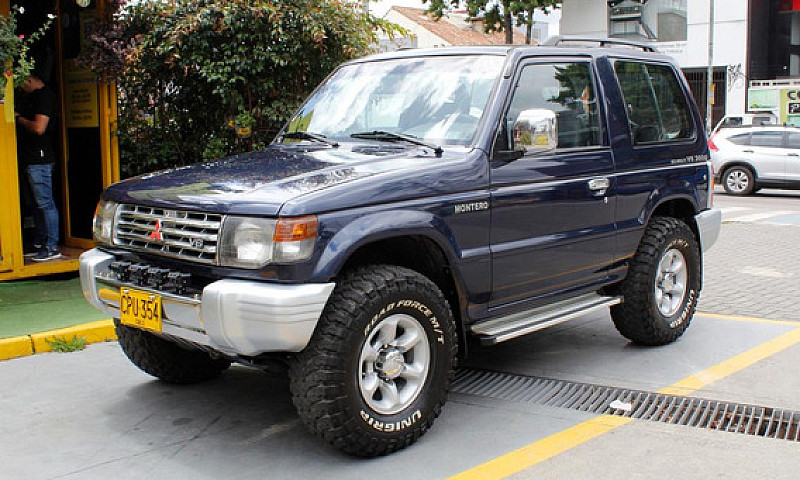 Mitsubishi Montero H...
