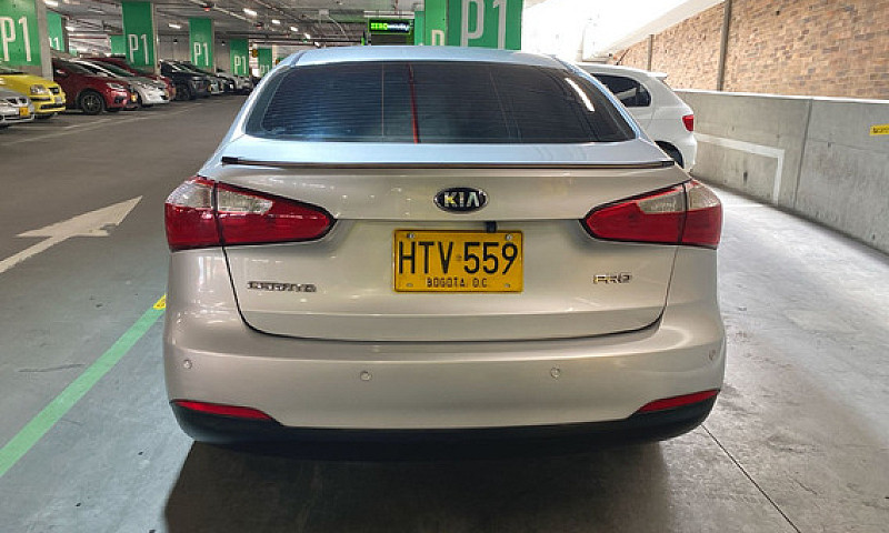 Kia Cerato Pro 1.6 E...