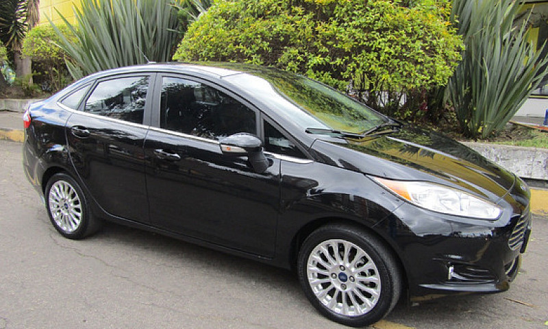 Ford Fiesta 1.6 Tita...
