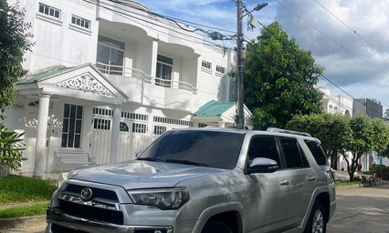 Toyota 4Runner 4.0 L...
