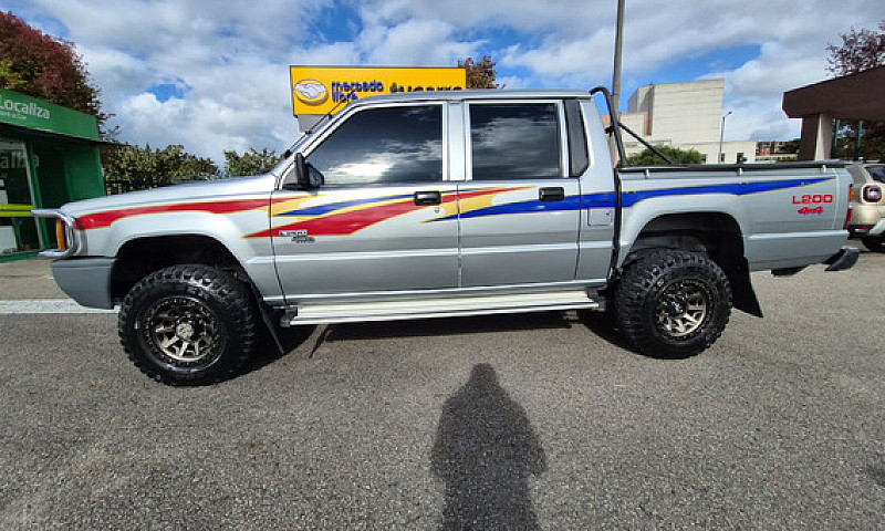 Mitsubishi L200  Mt ...