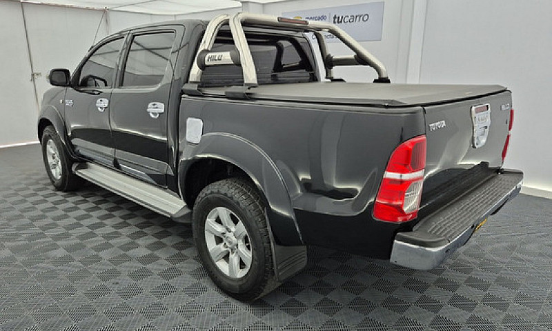 Toyota Hilux 2.7...