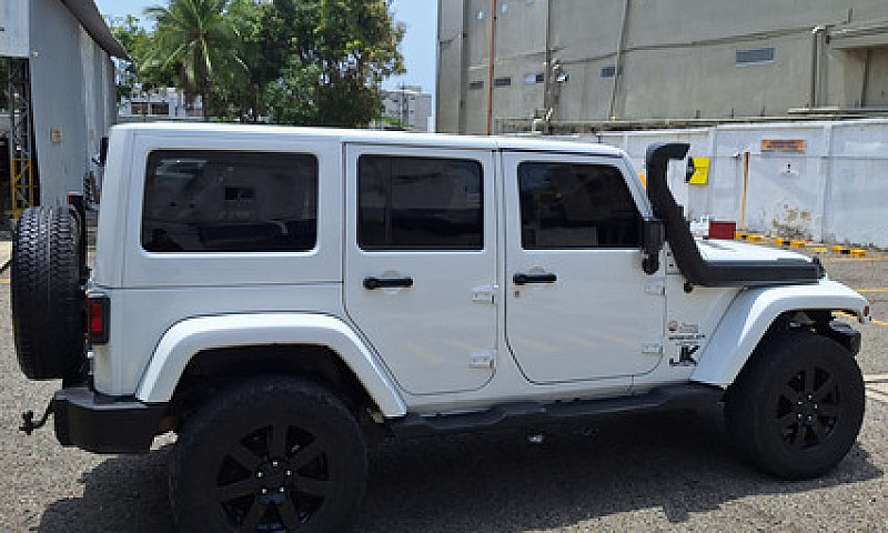 Jeep Wrangler Unlimi...