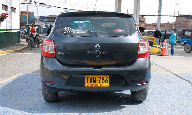 Renault Sandero 1.6 ...