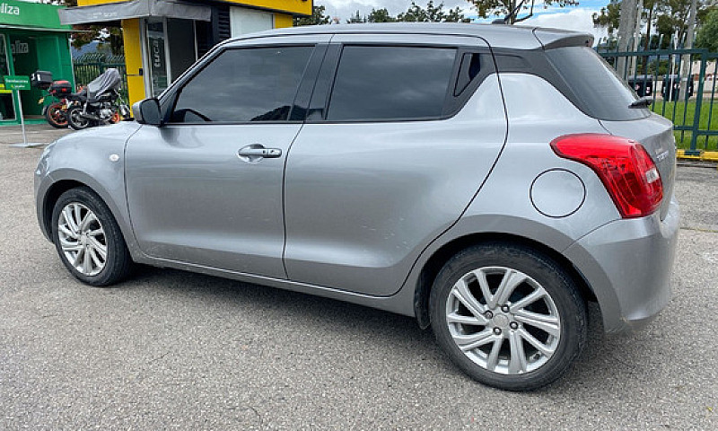 Suzuki Swift 1.2 Hyb...