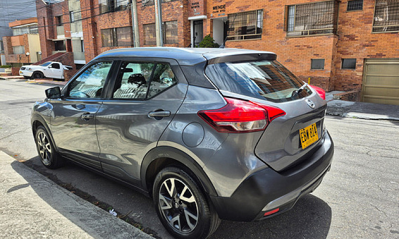Nissan Kicks 1.6 Adv...