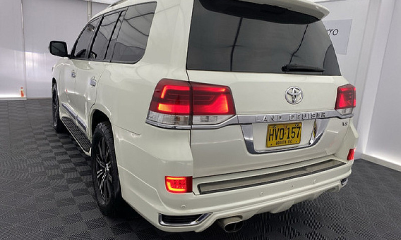 Toyota Land Cruiser ...