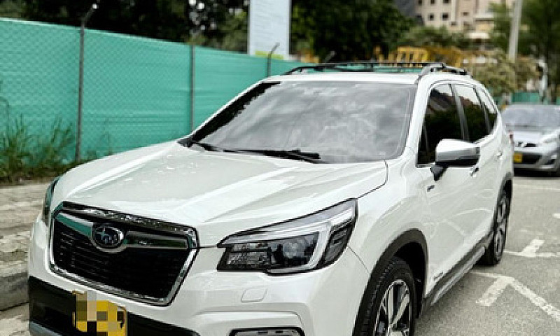 Subaru Forester 2.0 ...