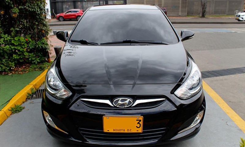 Hyundai Accent 1.6  ...