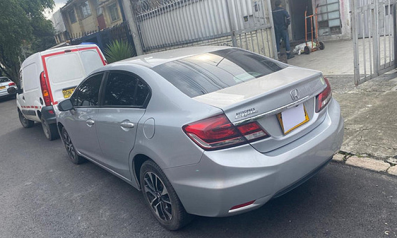 Honda Civic 1.8 Ex-L...