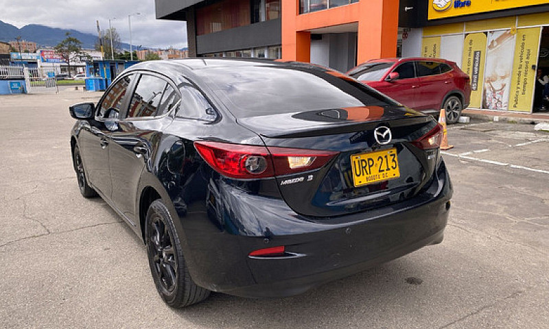 Mazda 3 2.0 Touring...