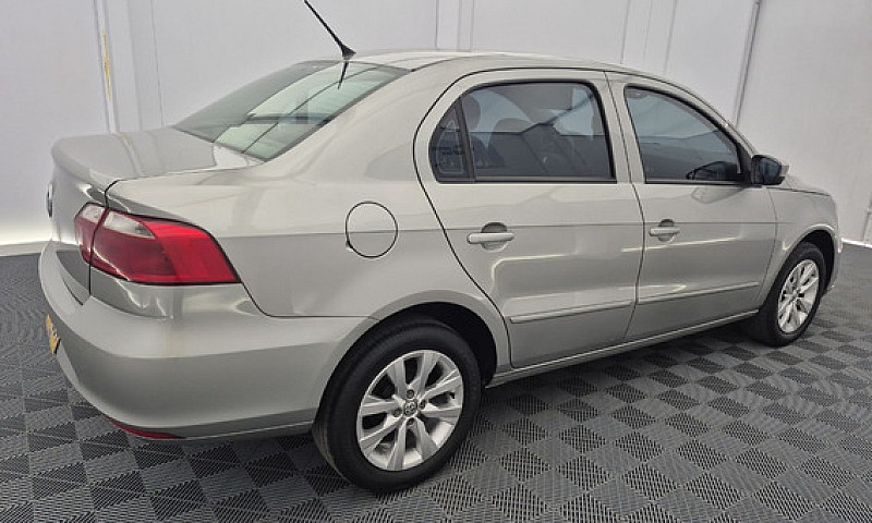 Volkswagen Voyage 1....