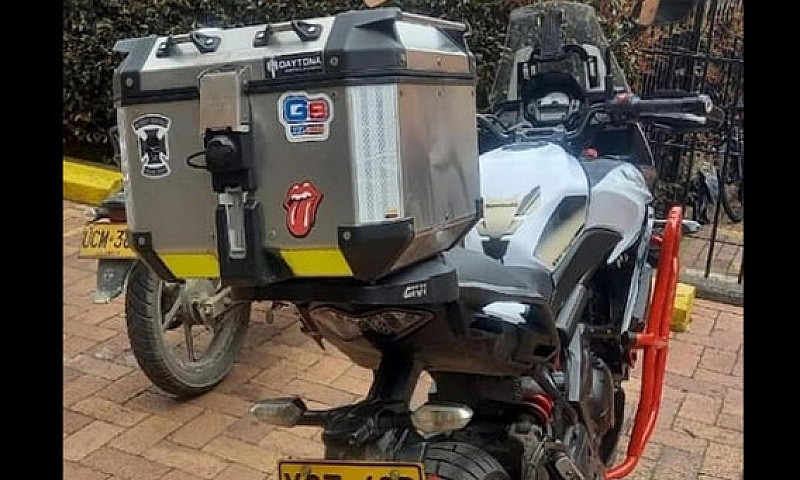 Kawasaki Versys 650 ...