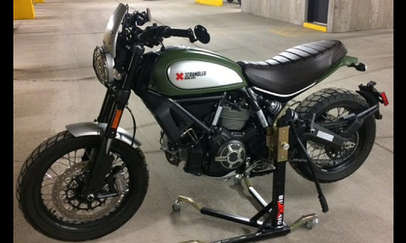 Ducati Scrambler 800...