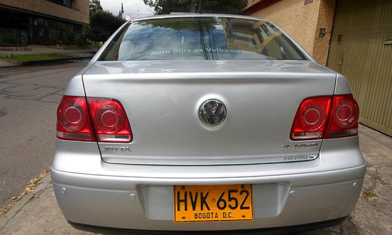 Volkswagen Jetta Tre...