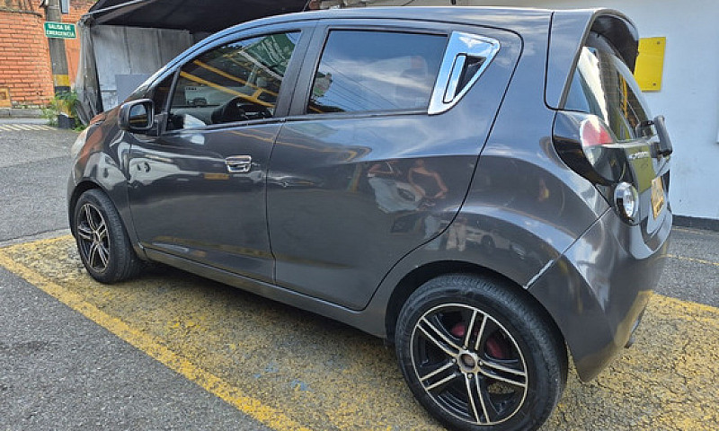 Chevrolet Spark Gt 1...
