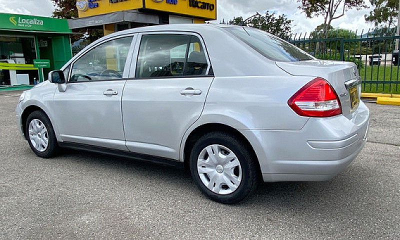 Nissan Tiida 1.8 Mii...