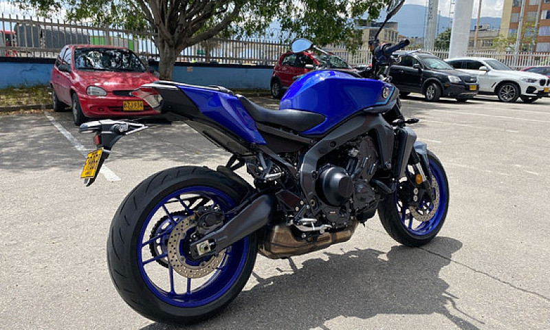 Yamaha Mt09 2025...