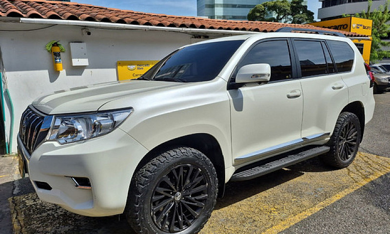 Toyota Prado 2.8 Txl...