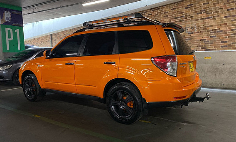 Subaru Forester 2.0 ...