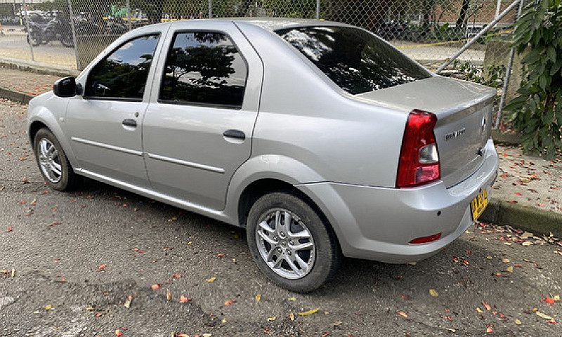 Renault Logan 1.6 Ex...