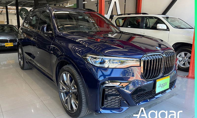 Bmw X7 M50I...