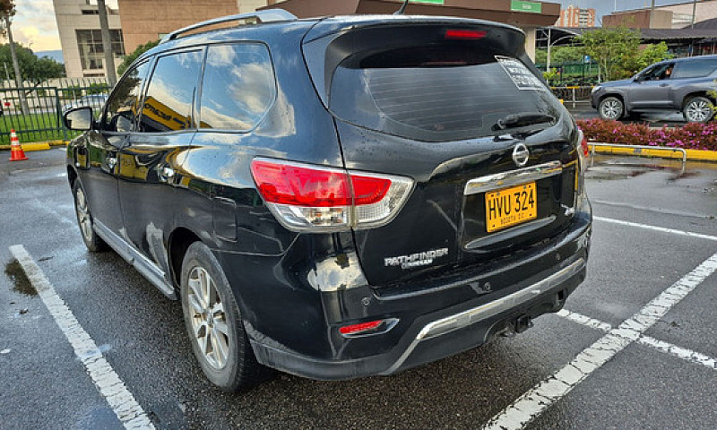 Nissan Pathfinder 3....