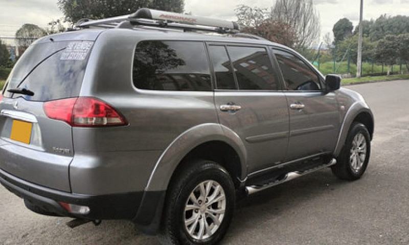 Mitsubishi Nativa 3....