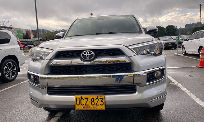 Toyota 4Runner 4.0 L...