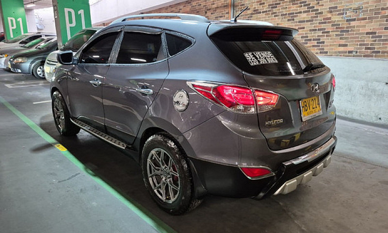 Hyundai Tucson Ix-35...