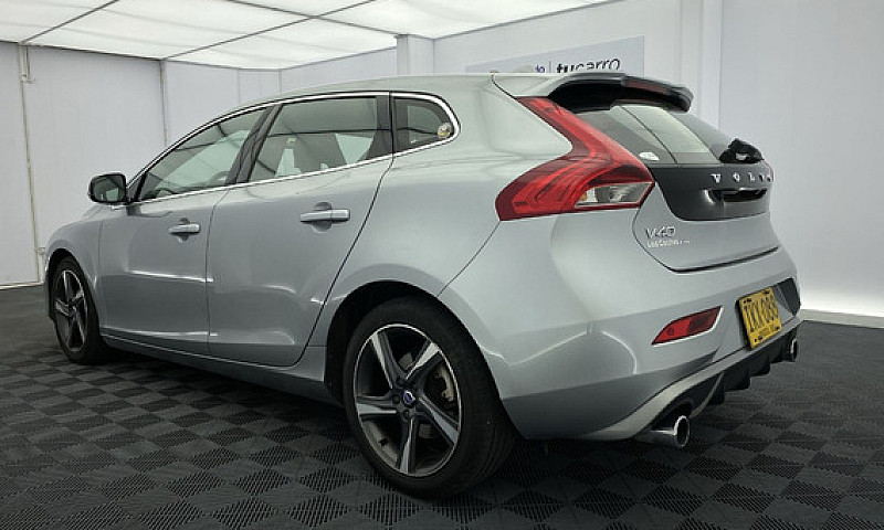 Volvo V40 1.6 T4 R-D...