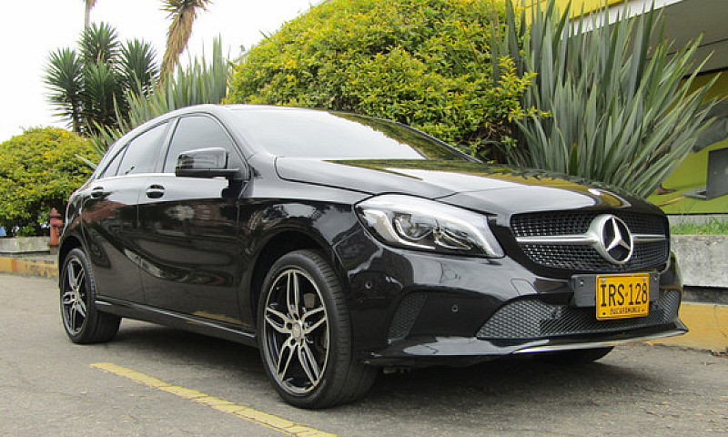 Mercedes-Benz Clase ...