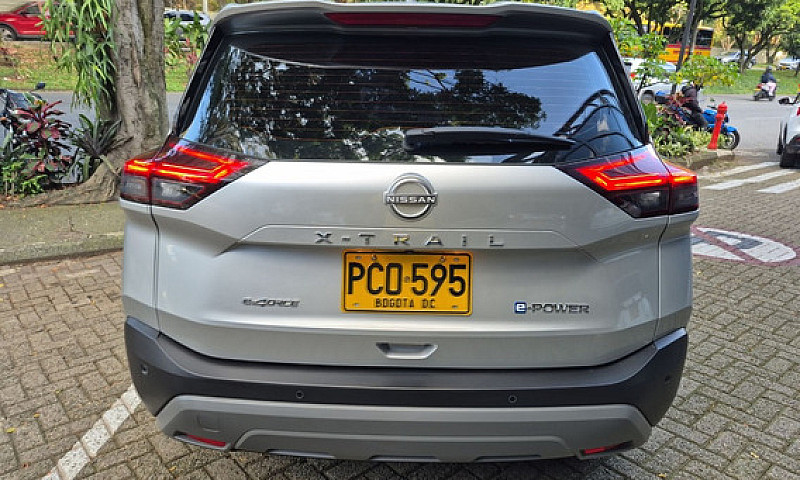 Nissan X-Trail 1.5 E...