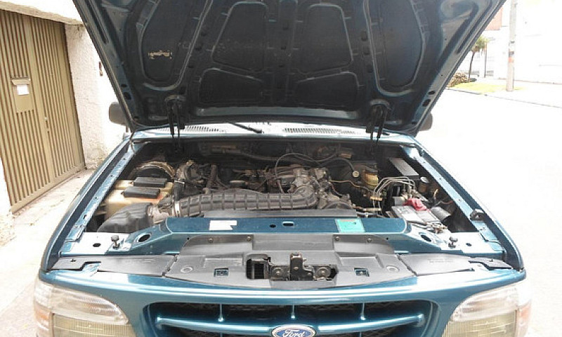 Ford Explorer 4.0 Av...