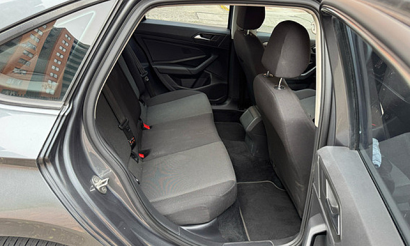 Volkswagen Jetta 1.4...