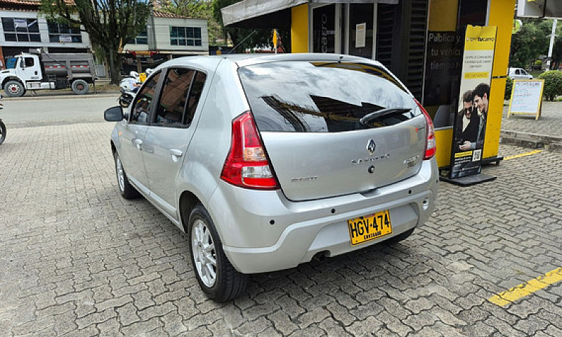 Renault Sandero 1.6 ...
