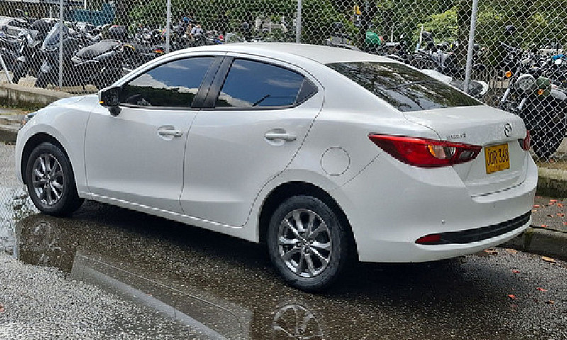 Mazda 2 1.5 Prime At...