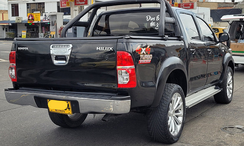 Toyota Hilux 2.5 Imv...