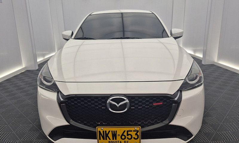 Mazda 2 Sedan 1.5 Gr...