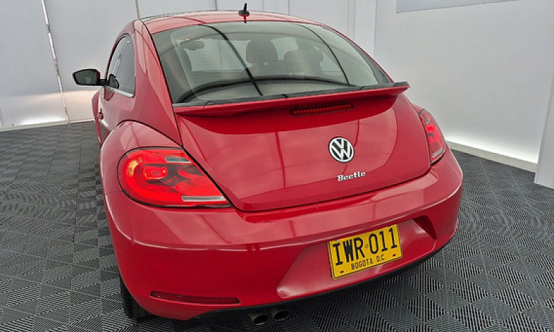 Volkswagen New Beetl...