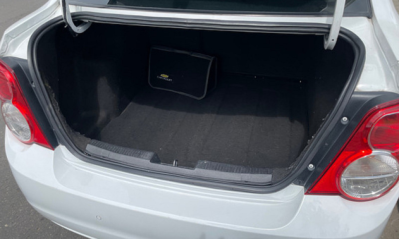 Chevrolet Sonic 1.6 ...