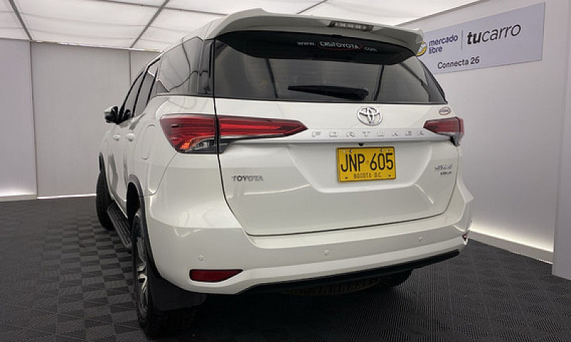 Toyota Fortuner 2.4 ...