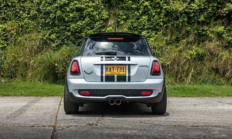 Mini Cooper 1.6 R56 ...