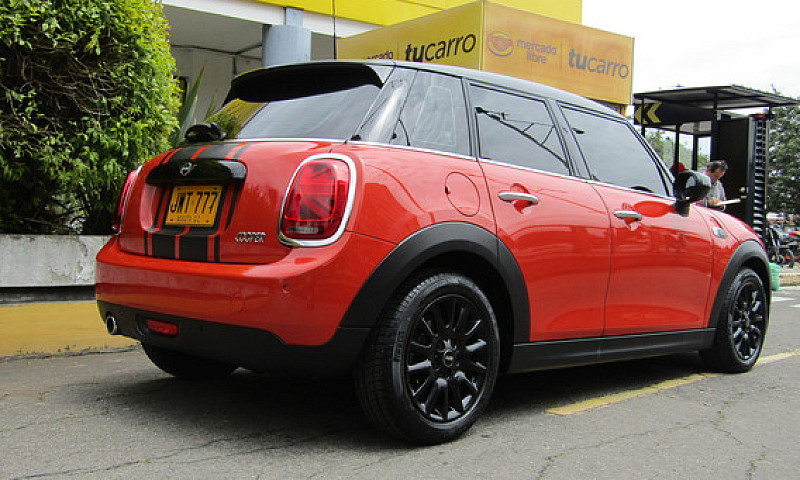 Mini Cooper 1.5 T F5...