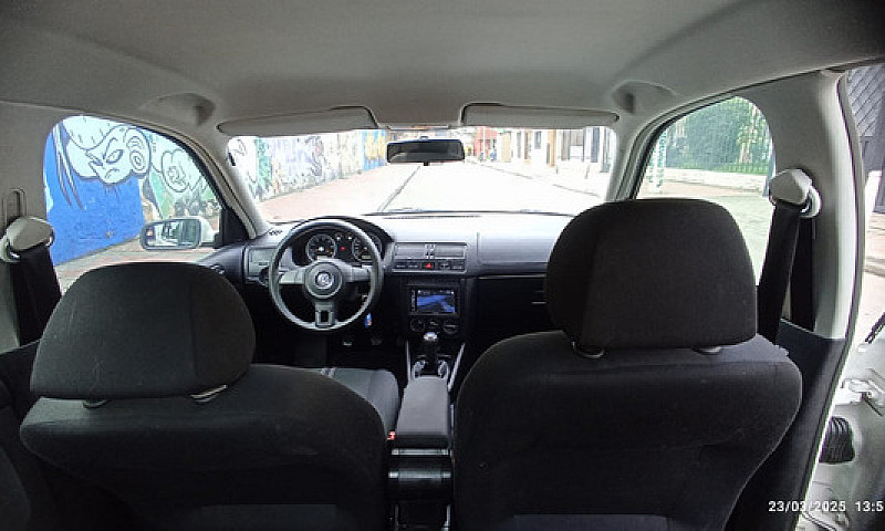 Volkswagen Jetta 2.0...