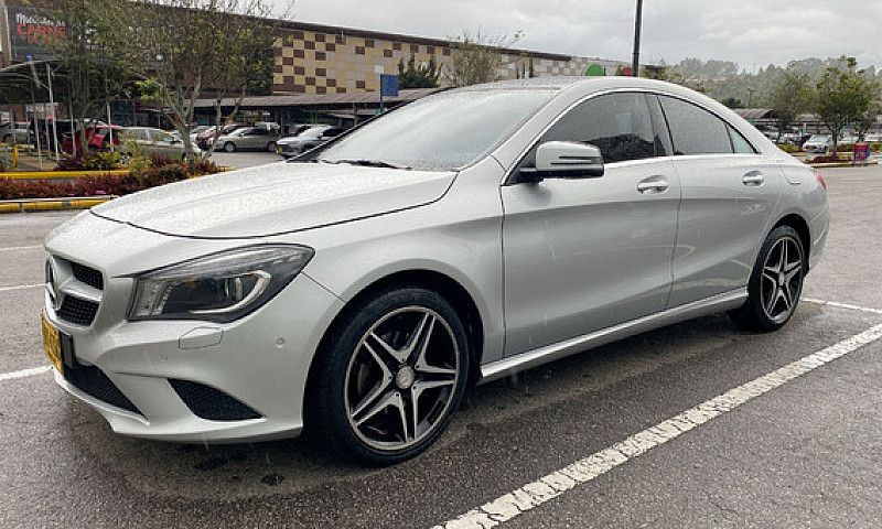 Mercedes-Benz Clase ...