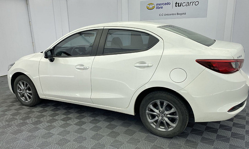 Mazda 2 1.5 Touring ...