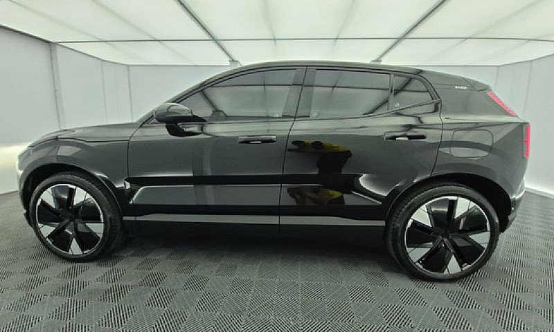 Volvo Ex30 Extended ...